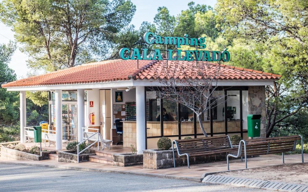 Camping Sunissim Cala Llevado 4 By Locatour Hotel Tossa de Mar Zewnętrze zdjęcie